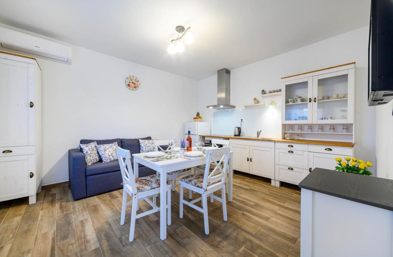 Apartamento Apartman Slavko Šibenik Exterior foto