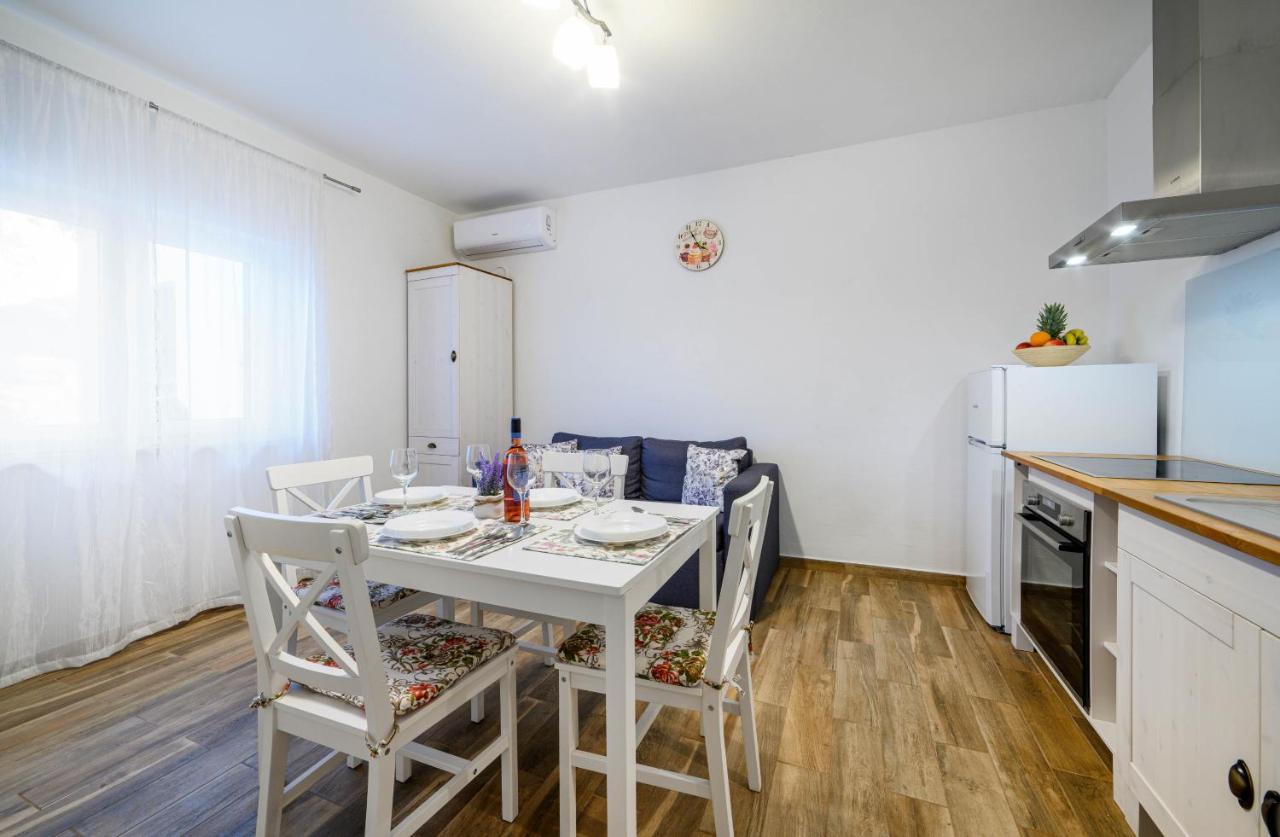 Apartamento Apartman Slavko Šibenik Exterior foto