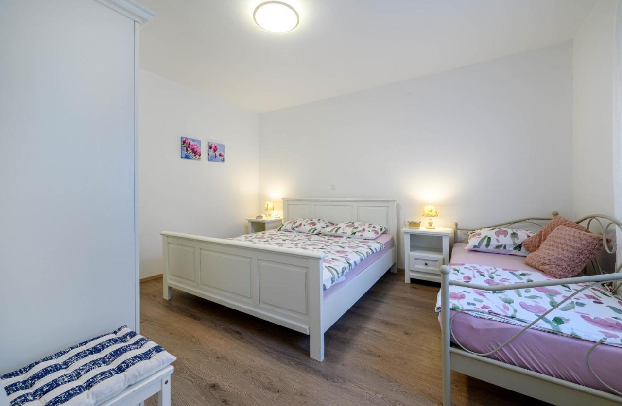 Apartamento Apartman Slavko Šibenik Exterior foto